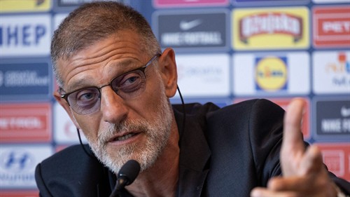 Bilic begs Modric to stay with Croatia