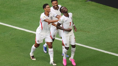 Saka hat-trick powers England past France in 10-goal thriller