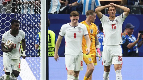 David Beckham shocked as crowd boos England legend for World Cup final prediction