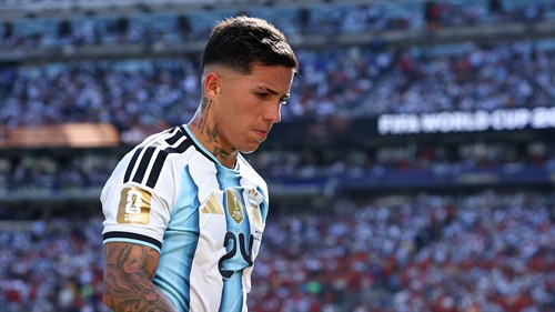 Messi goes missing as abject Argentina pay for Enzo red card
