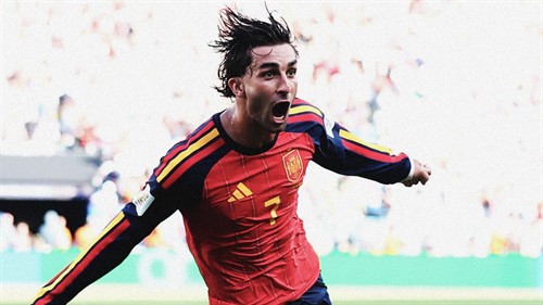 Viva Espana! Ferran fires Spain to World Cup glory