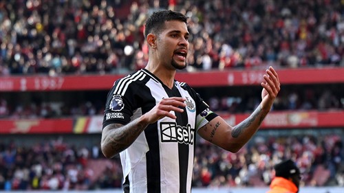 Arsenal open Guimaraes transfer talks with Newcastle
