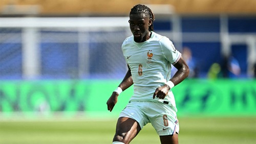 Man Utd lead Arsenal for Kone