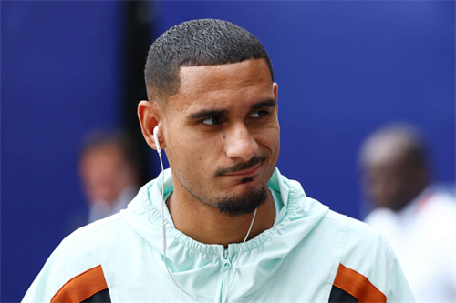 Chelsea stepping up their interest in Crystal Palace's Maxence Lacroix