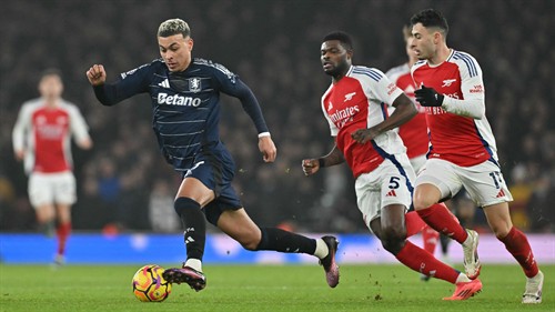 Arsenal open Guimaraes transfer talks with Newcastle