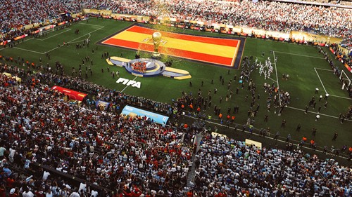 A Wave of Praise for the Only Argentine Who Did Not Turn His Back on Spain