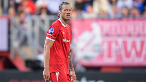 Weghorst sparks major irritation in a Twente shirt after just three minutes: ‘He always talks about mentality, but...’