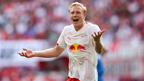 Glasner reunites with ex-pupil as Forest confirm first signing under new boss