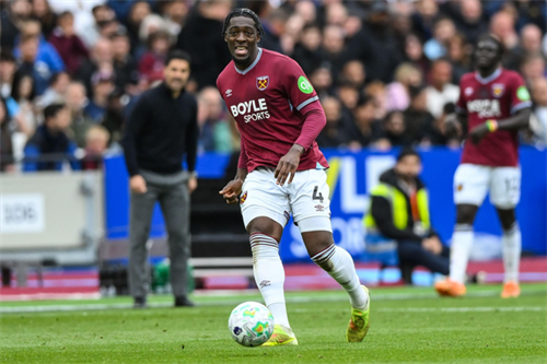 Why Roma could land a €20m bargain in Axel Disasi deal