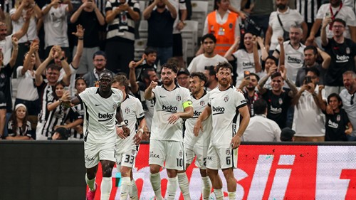 Orkun K?k?ü fires Besiktas to a hard-fought win over 10-man Midtjylland