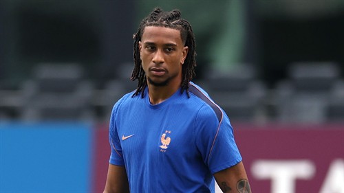 France & Bayern star Olise shocks NY fans by joining amateur game
