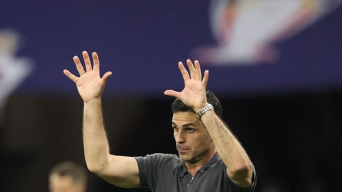 Officially: Arsenal announce deal for Trossard's replacement