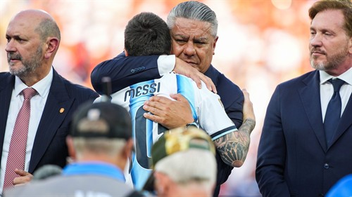 13 theories: conspiracy obsession flares up in Argentina