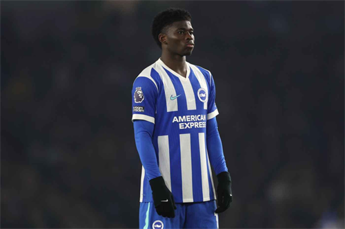 Carlos Baleba's camp contact Manchester United to discuss transfer