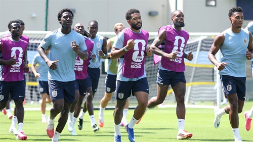 Arsenal and United go head to head in the race to sign Premier League star