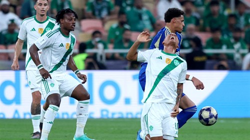 Abu Al-Shamat escapes cruciate injury: details of Al-Ahli Saudi star's injury