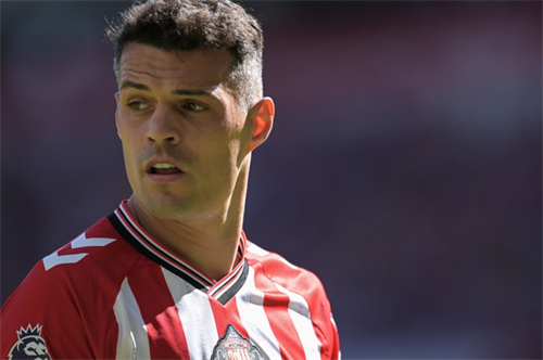 'This topic is closed' - Sunderland boss Le Bris shuts down Xhaka to Chelsea talk