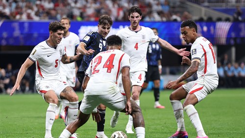 Wanted at Arsenal and Chelsea: Juventus enter the race to sign England star