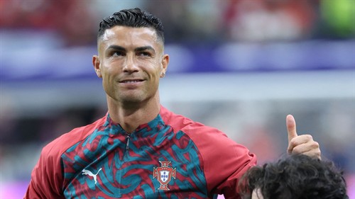 With Henry's involvement: Cristiano turns into an 