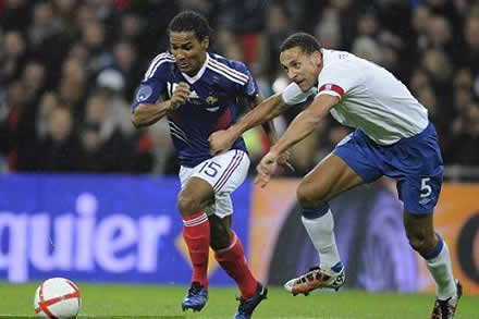 Are you avoiding me? Capello and Ferdinand skip England captaincy showdown talks