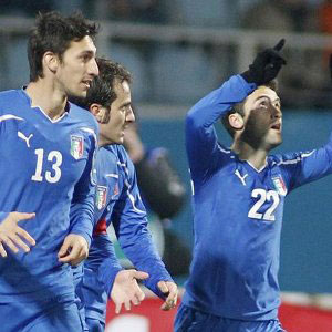Italy beat Ukraine as home coach frets