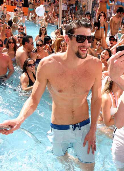 Michael Phelps Provides Encore Kick Off - Socialite Life