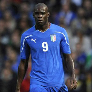 Balotelli returns, De Rossi out for Italy