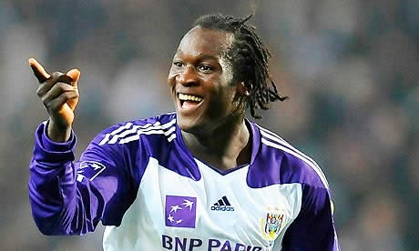 Anderlecht's Romelu Lukaku hoping to seal £20m move to Chelsea