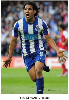 Jose fights Boas for old boy Falcao