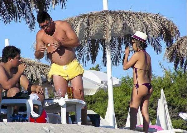 Ronaldo Luiz Nazario De Lima have holiday with his GF