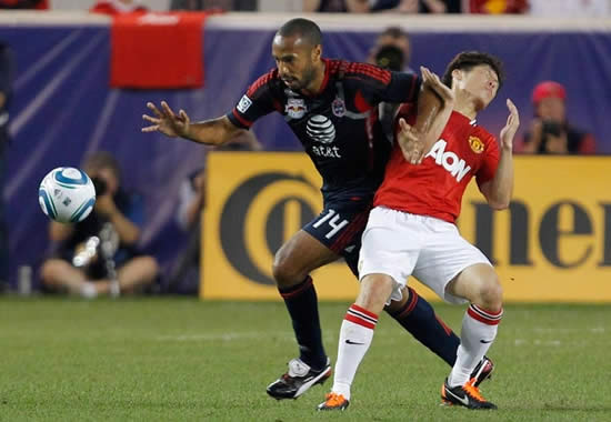 Rooney beats Becks in US clash