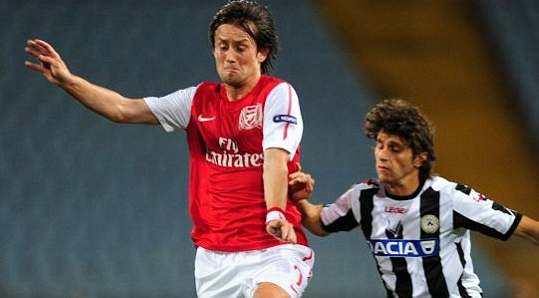 Tomas Rosicky 'considers abandoning Arsenal for Wolfsburg'