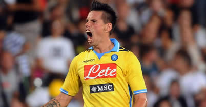 Napoli stun Inter to move top