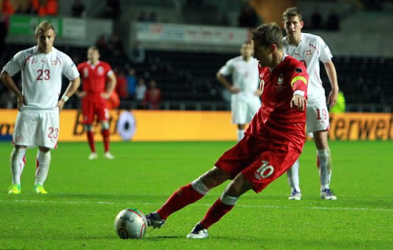 Wales 2 Switzerland 0: Bale and Ramsey give Speed momentum