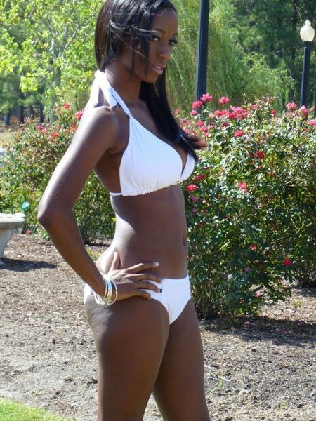 Rocket cheering squad's sexy photo