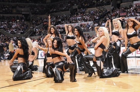 Spurs Cheering squad
