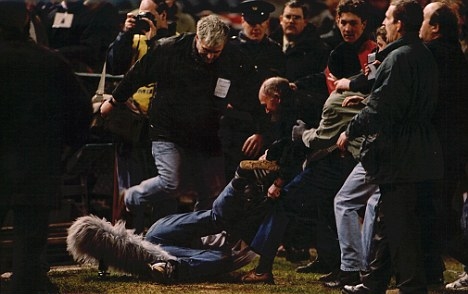 Come to Dublin! Despite riot in 1995, England are asked to play Ireland friendly