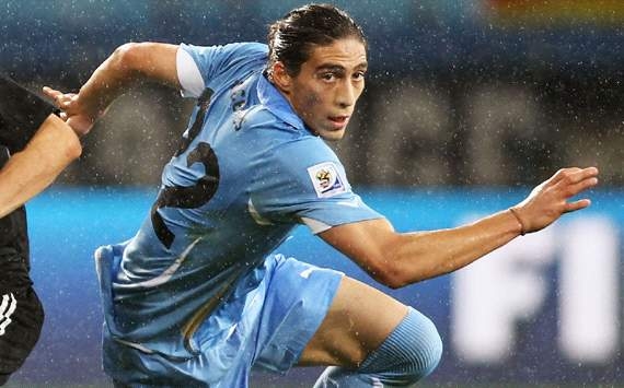 Sevilla sporting director insists Juventus must increase offer for Martin Caceres