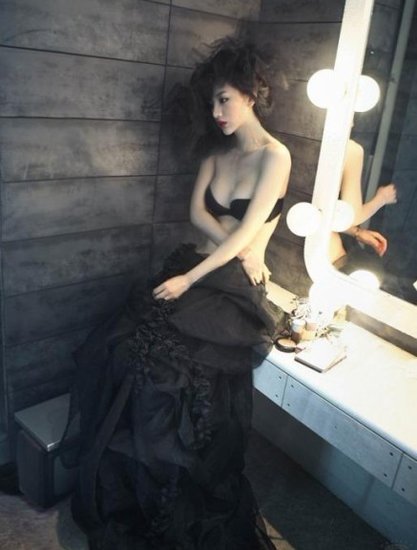 Football baby Olwen 2012 Sexy Photo