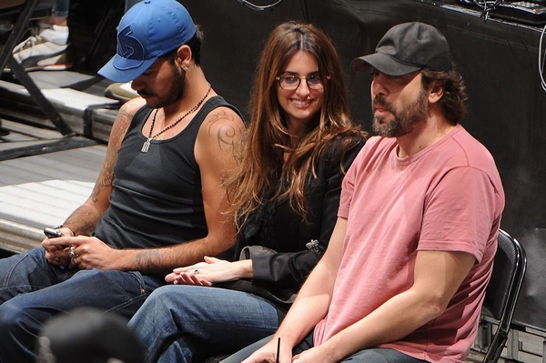 Tell you why Hollywood stars favour Lakers!