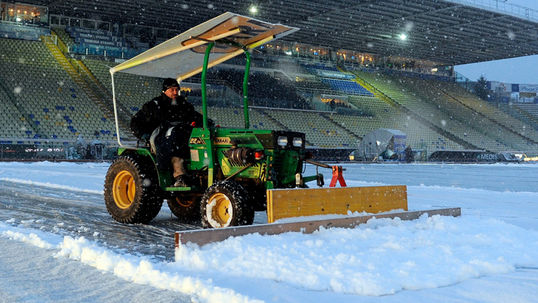Cold snap claims two Serie A games