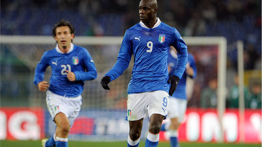 Balotelli in danger of losing Italy place