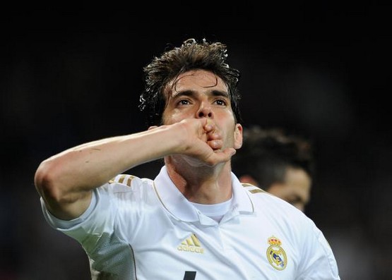 Kaka blow for Chelsea and Man City
