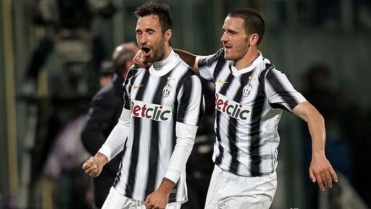 Vucinic wants Juve double glory