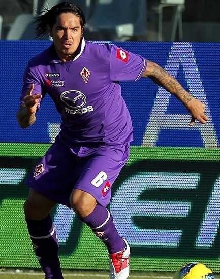 Liverpool eye Vargas