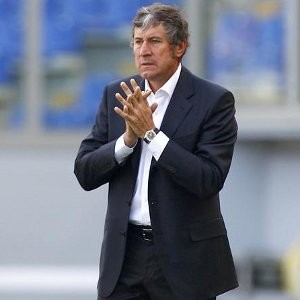 Genoa fires coach Malesani