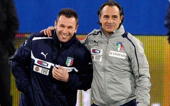 Prandelli buoyed by Cassano's condition after Milanello visit