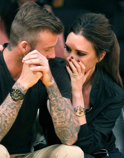 Victoria Beckham and David KISS on camera at LA Lakers game, look SO in love