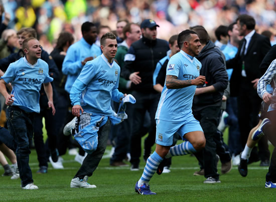 Manchester City celebrate title win