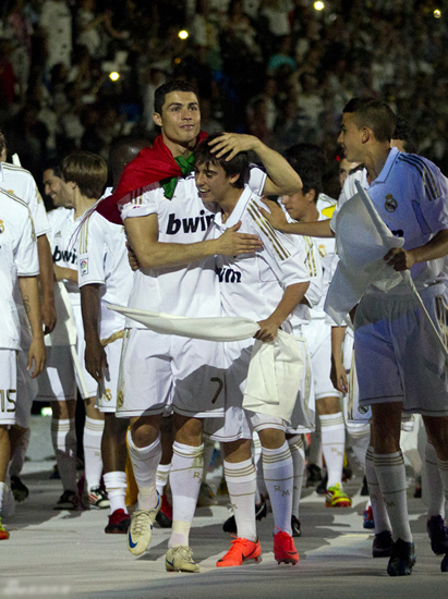 Real Madrid's title celebration - Real Madrid hit 100-points mark in La Liga final